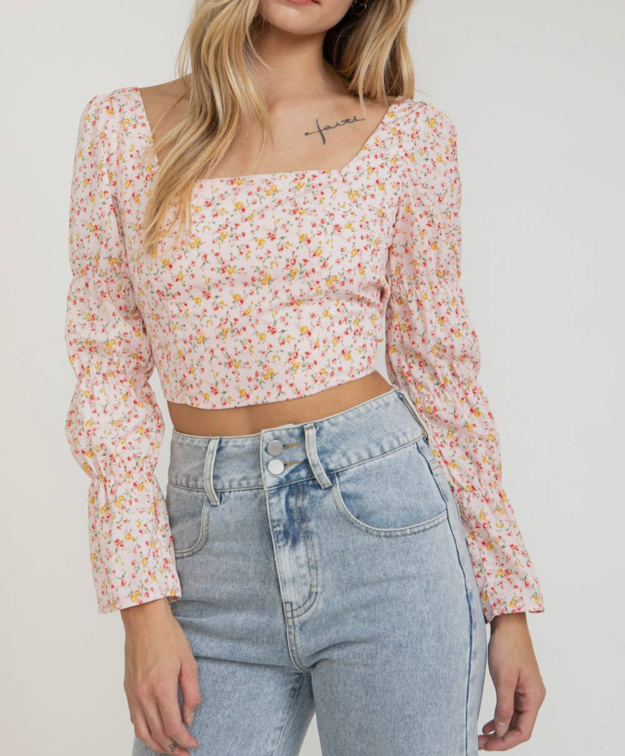 Bianca Floral Crop