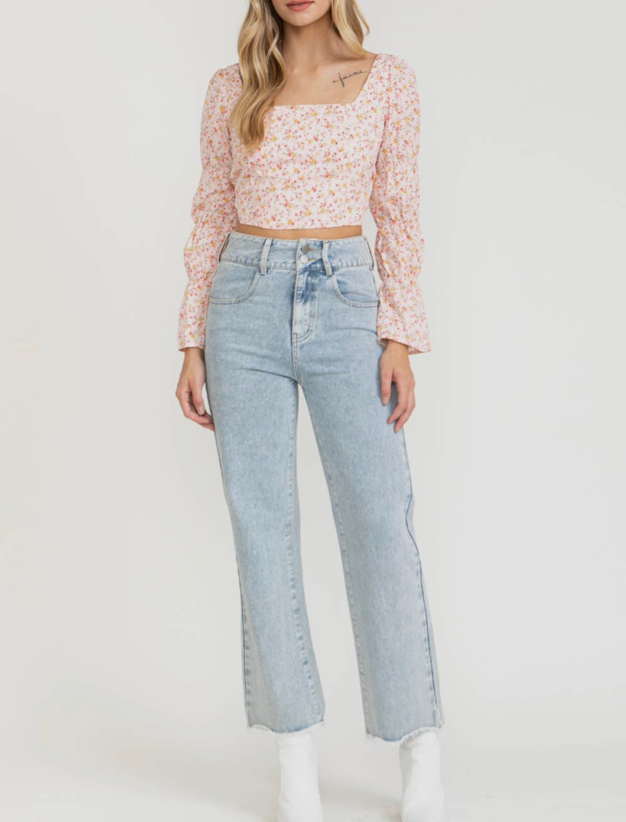 Bianca Floral Crop