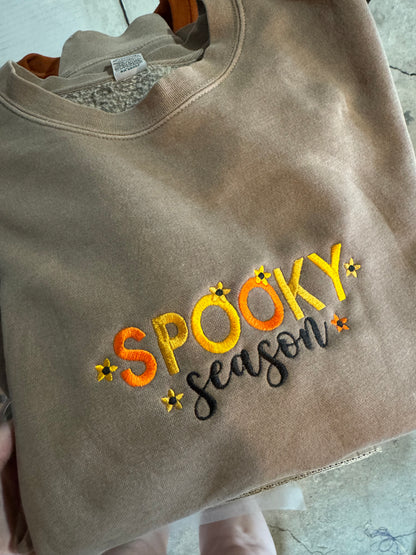 SPOOKY SEASON EMBROIDERED SWEATSHIRT