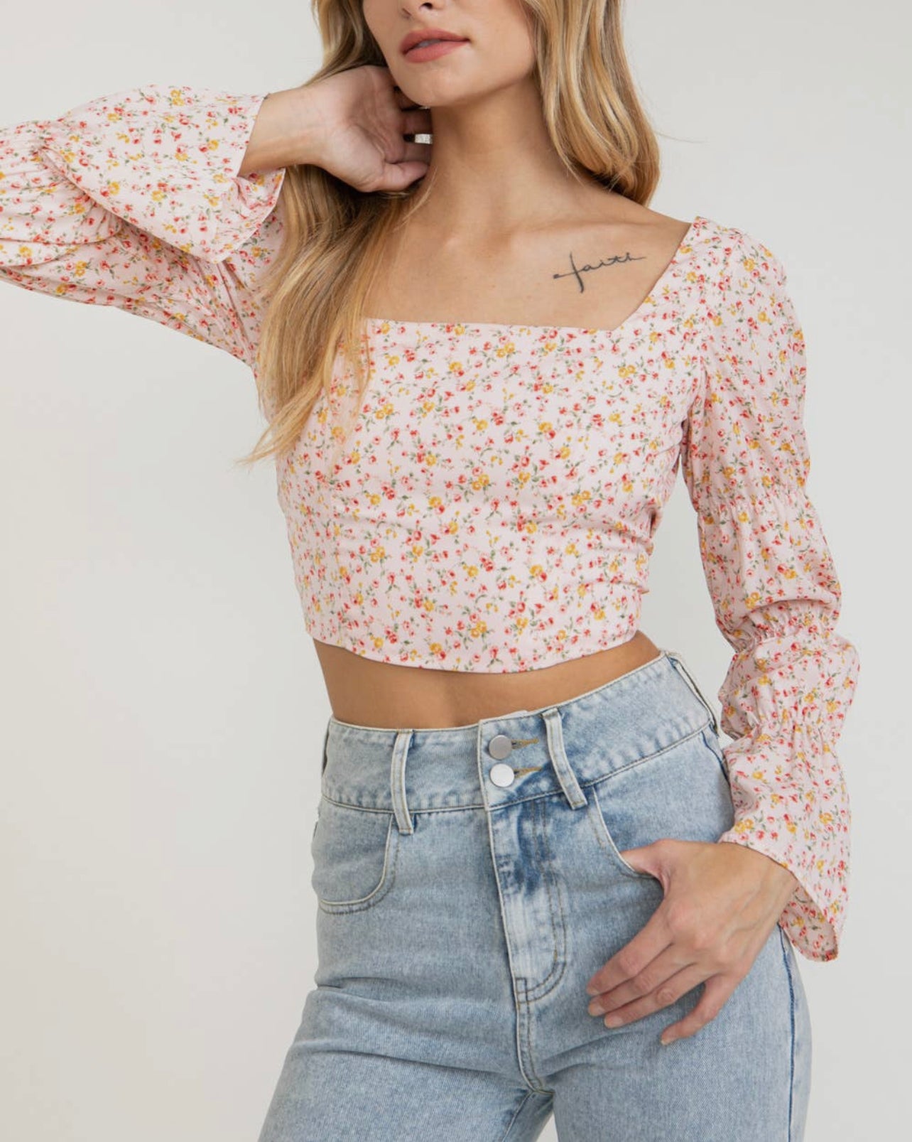 Bianca Floral Crop